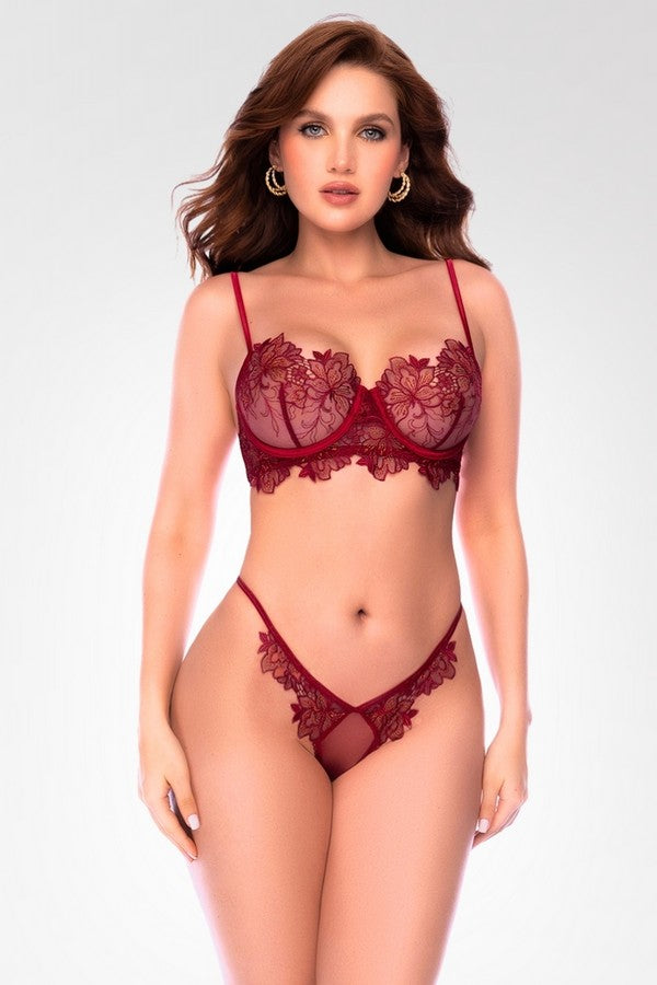Rosewood embroidered set