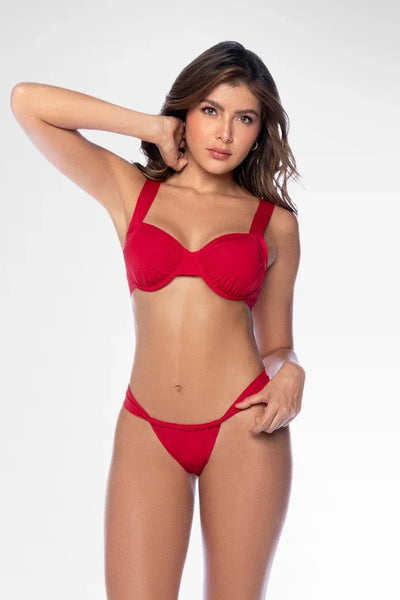 Underwired bikini + red thong