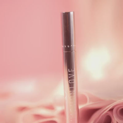 Plumping lip gloss